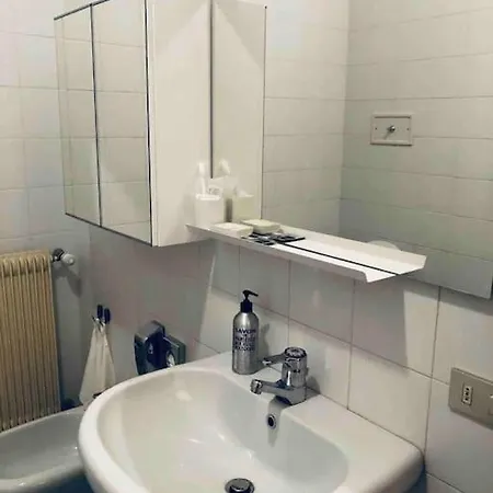 Interno 1 - Elegante Mini Affacciato Sul Apartman *